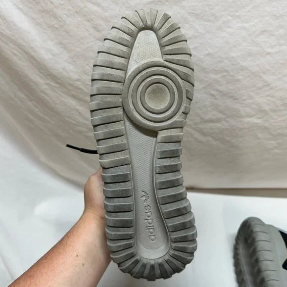 Men’s Adidas Gray and Black Tubular x High Cut Tennis Shoes Size 9 - Picture 13 of 16